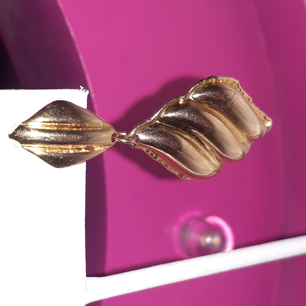 14k Solid Gold Dangling Earrings. (Tested With 14… - image 3